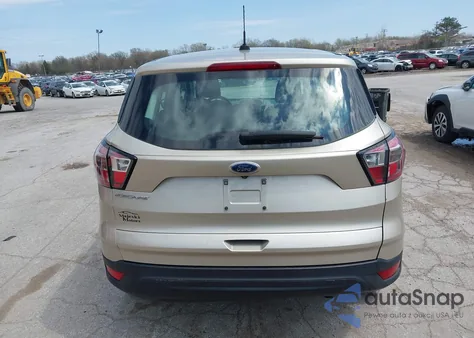 2017 Ford Escape S z USA, uszkodzony, nr VIN 1FMCU0F78HUB97666